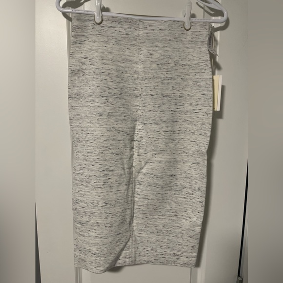 Wilfred Lis Skirt, Heather White, Medium, BNWT - Picture 2 of 6